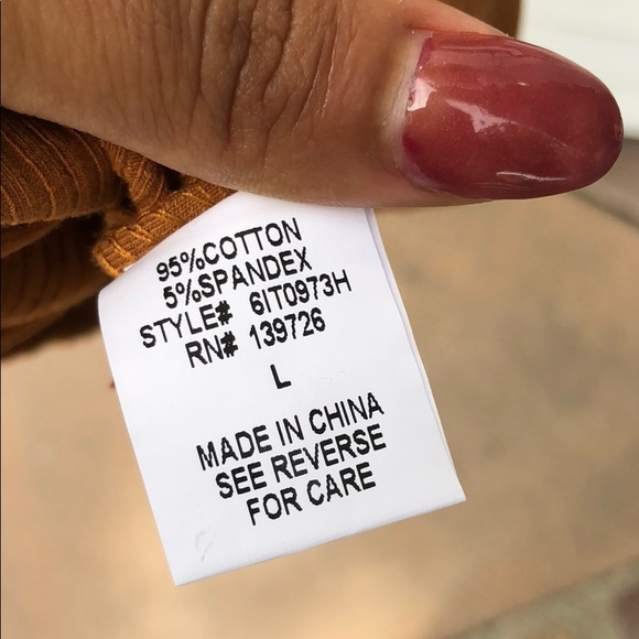 LAST ONE HONEY PUNCH RUST MOCK NECK RIBBED TOP - Picture 4 of 7